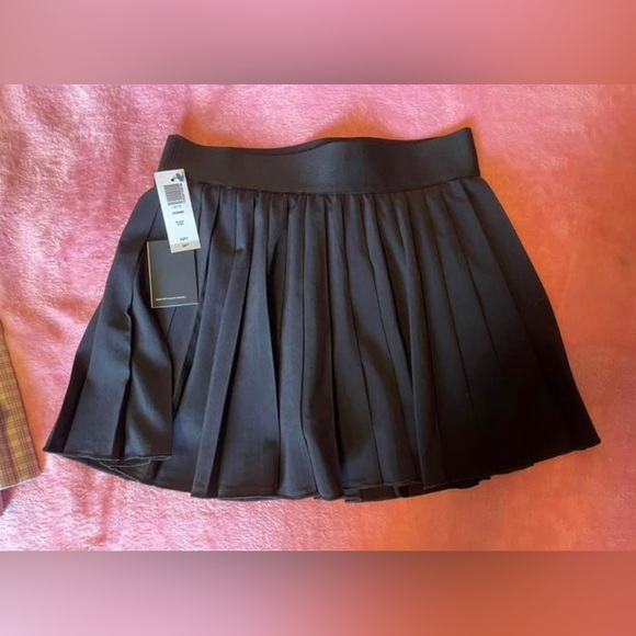 Skirt - Picture 4 of 4